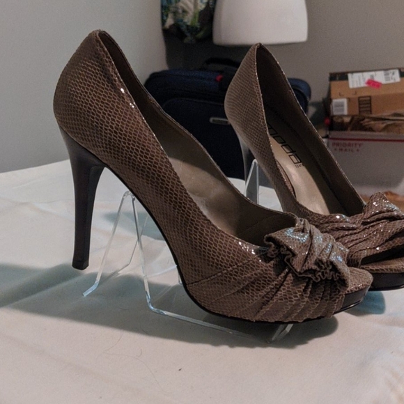 Moda Spana tan heels / pumps - Picture 3 of 8